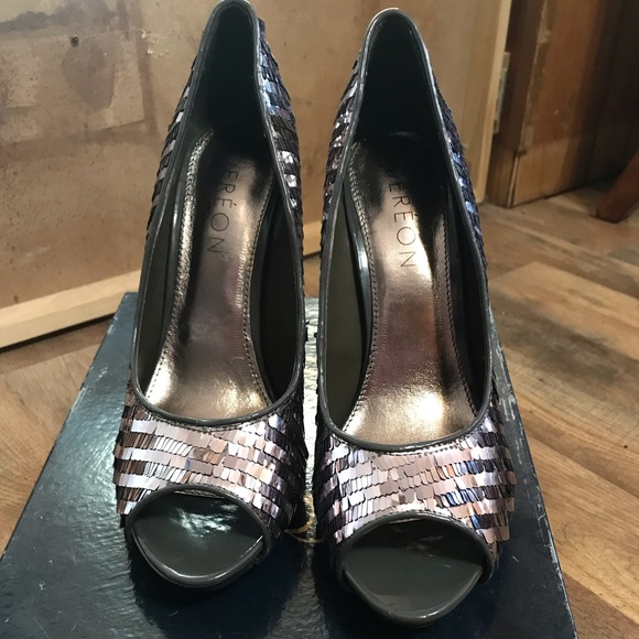 Dereon TNT sequin peep toe pumps - Picture 3 of 3